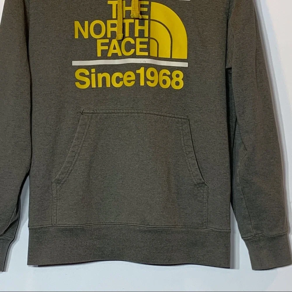 EUC The North Face Gray, Yellow and White Hooded‎ Sweatshirt Hoodie